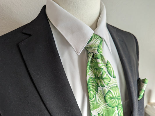 Tropicana Paradise - Men's Green Necktie